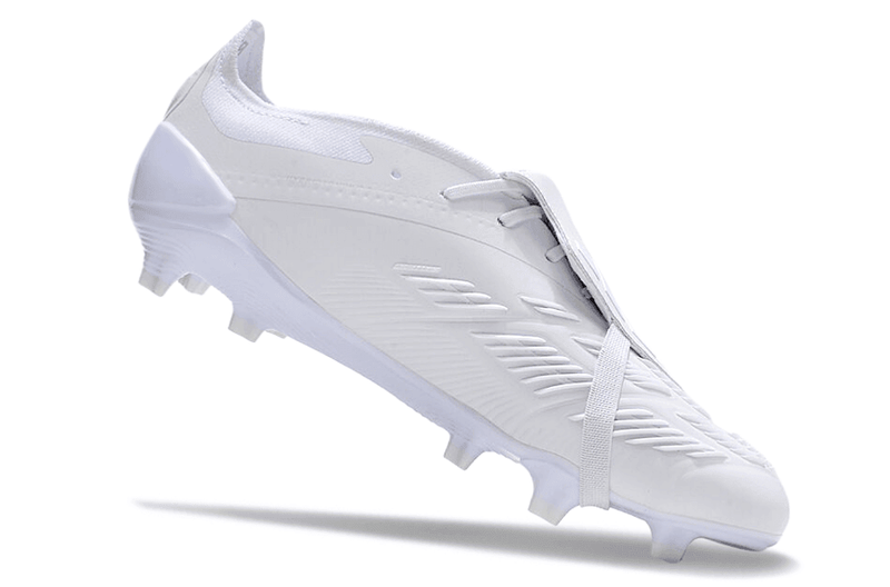 Chuteira Adidas Predator Tongue Campo