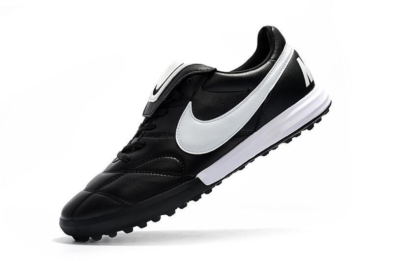 Chuteira Nike Premier II Society