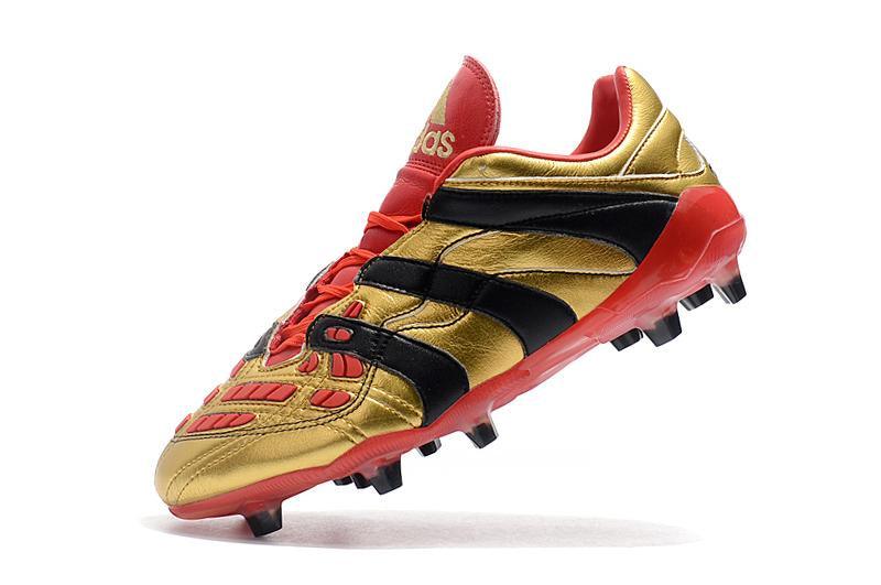 Chuteira Adidas Predator Accelerator Campo