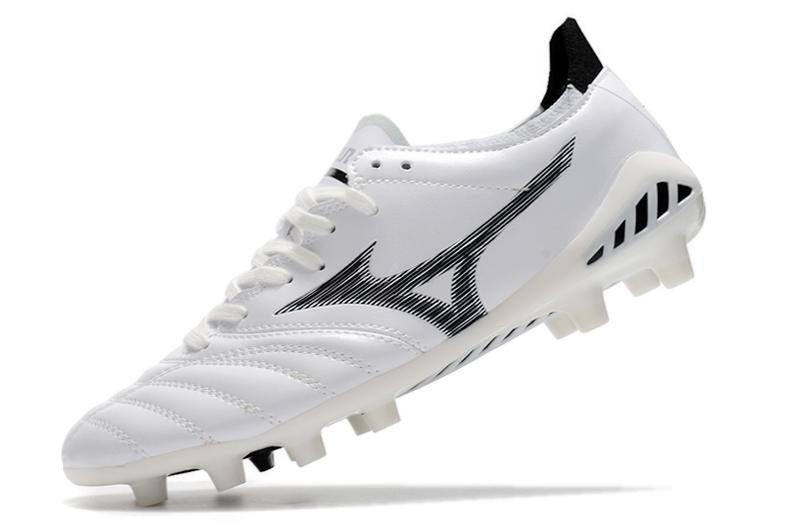 Chuteira Mizuno Morelia NEO III Campo