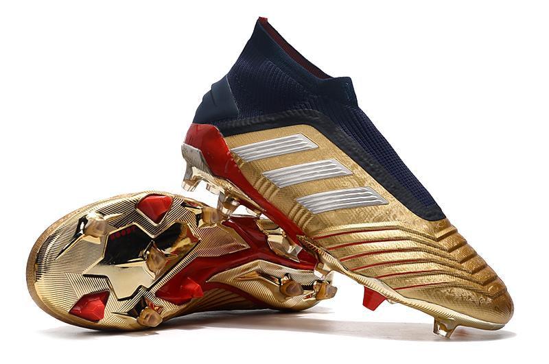 Chuteira Adidas Predator 19+ Campo