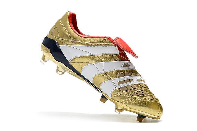 Chuteira Adidas Predator Accelerator Campo