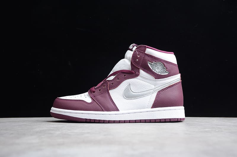 Air Jordan 1 High OG Bordeaux