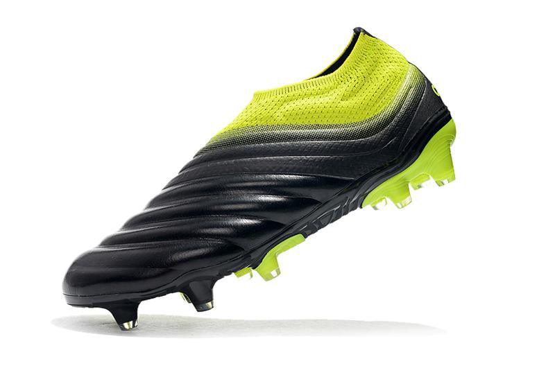 Chuteira Adidas Copa 19+ Campo