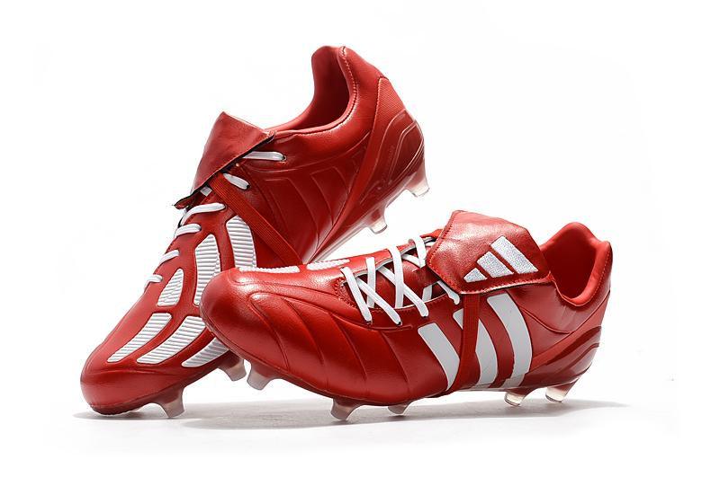 Chuteira Adidas Predator Mania Champagne Campo