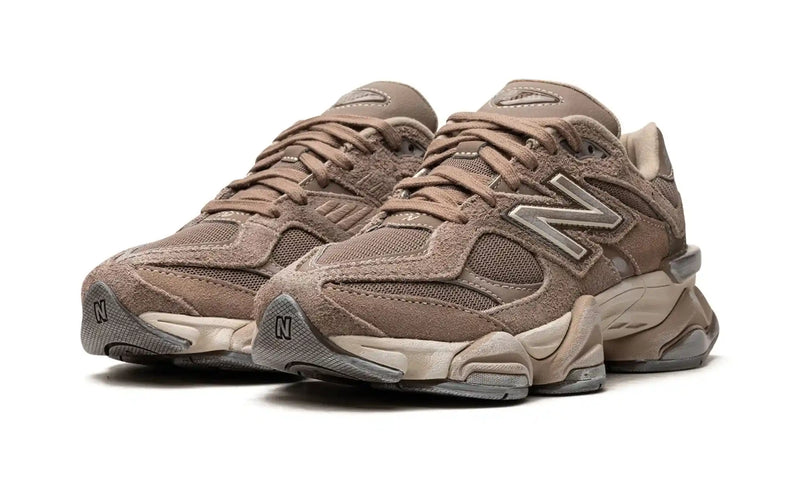 Tênis New Balance 9060 "Mushroom Brown" Marrom