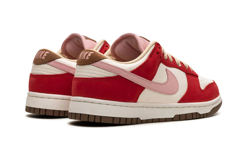 Tênis Nike Dunk Low Feminino "Bacon" Vermelho / Rosa