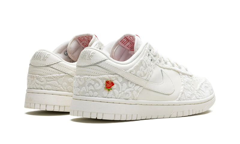 Tênis Nike Dunk Low Feminino "Give Her Flowers" Branco