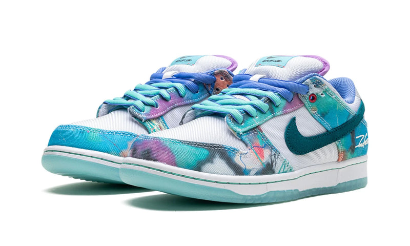 Tênis Nike Dunk Low SB x Futura "Bleached Aqua" Azul