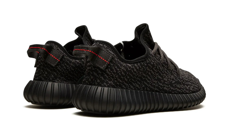 Tênis Adidas Yeezy Boost 350 V1 "Pirate Black" Preto