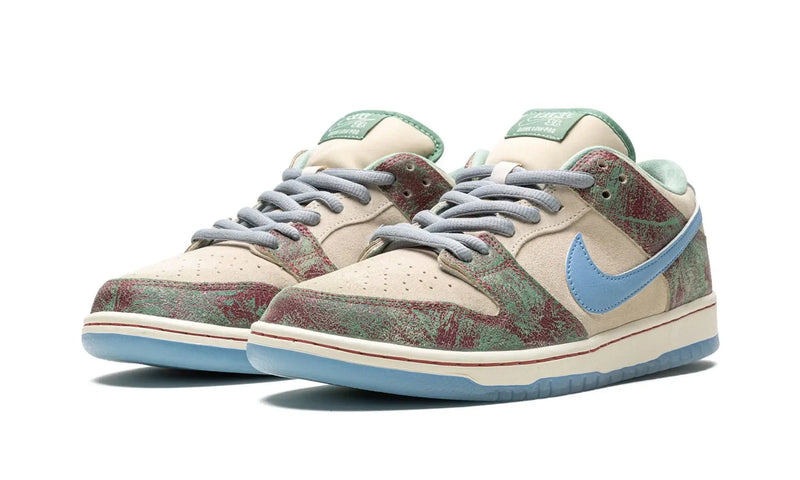 Tênis Nike Dunk Low SB x Crenshaw Skate Club Colorido